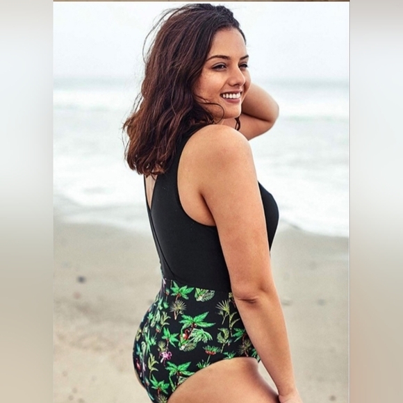 Cupshe Palm Tree V-Neck Swimsuit 2X - Picture 4 of 4